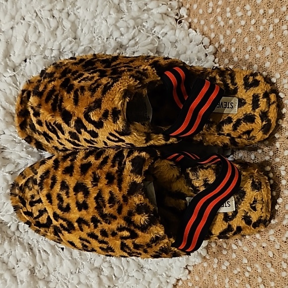 Steve Madden Slides - Picture 9 of 12